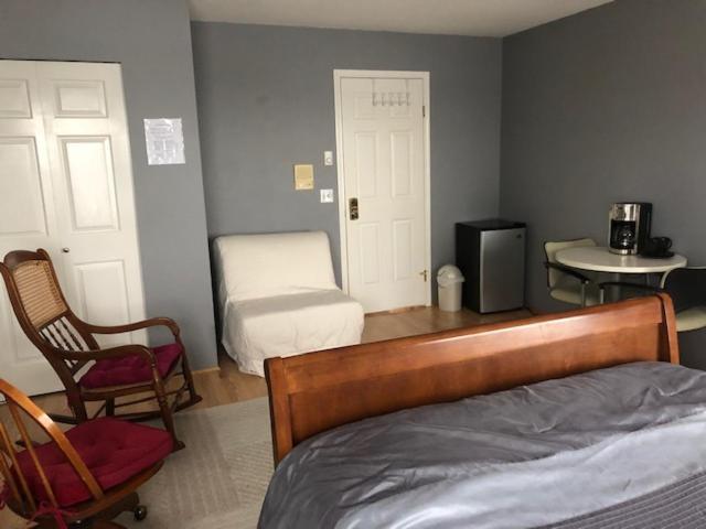 Honeysuckle House Hotel Coquitlam Bagian luar foto